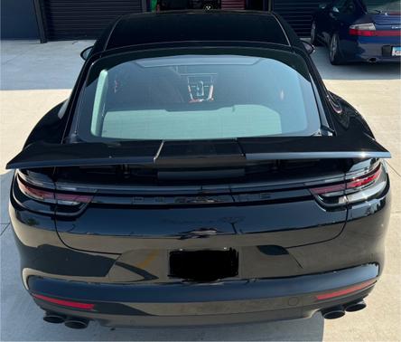 2019 Porsche Panamera Panamera GTS