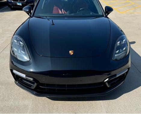 2019 Porsche Panamera Panamera GTS