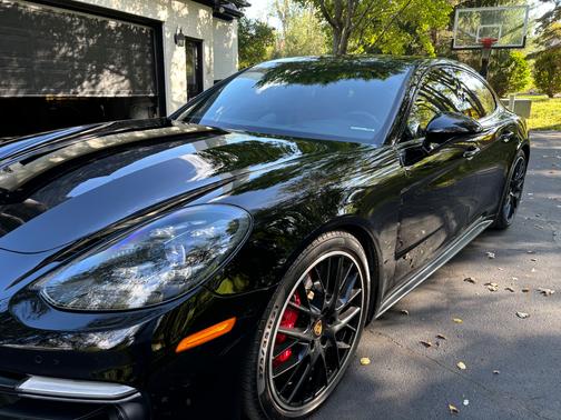2019 Porsche Panamera Panamera GTS