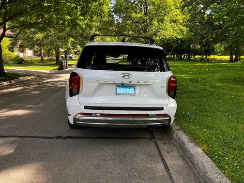 White 2023 Hyundai PALISADE Calligraphy