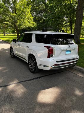 White 2023 Hyundai PALISADE Calligraphy