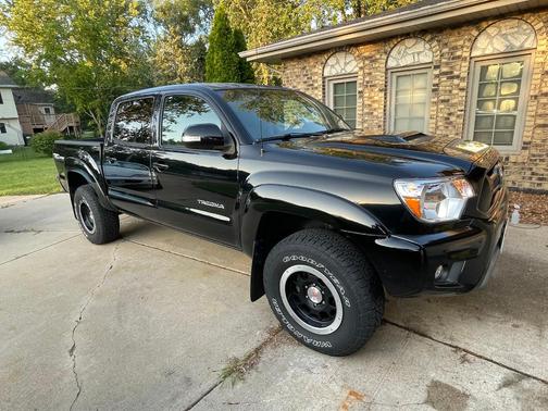 Black 2015 Toyota Tacoma PreRunner