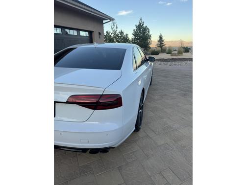 2017 Audi S8 4.0T Plus