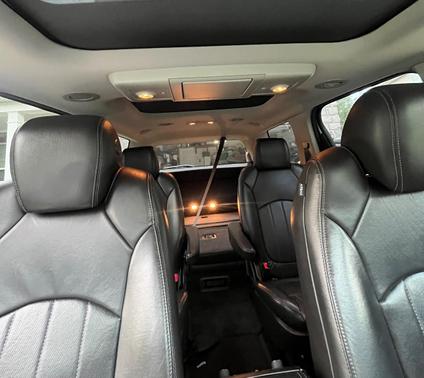 White 2015 GMC Acadia SLT-2