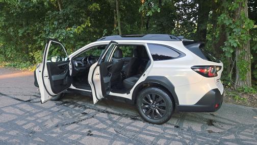 2023 Subaru Outback Onyx Edition XT