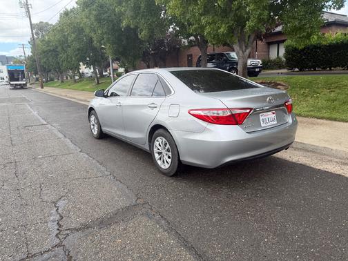 Gray 2017 Toyota Camry SE