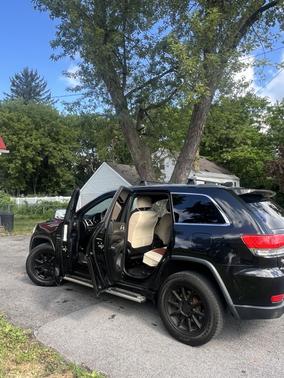 Black 2014 Jeep Grand Cherokee Laredo