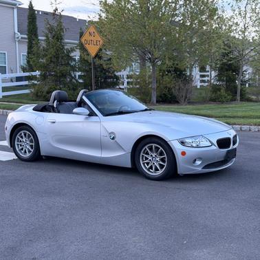 Silver 2005 BMW Z4 2.5i Roadster