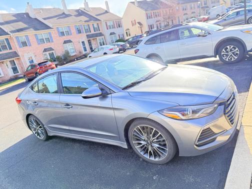 2018 Hyundai ELANTRA Sport