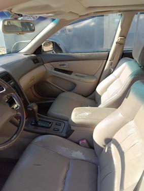 2000 Lexus ES 300 Base
