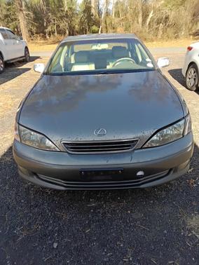 2000 Lexus ES 300 Base