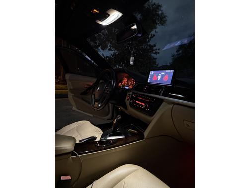 2012 BMW 328 i