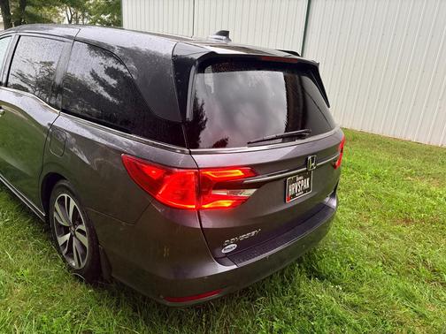 Gray 2022 Honda Odyssey Touring