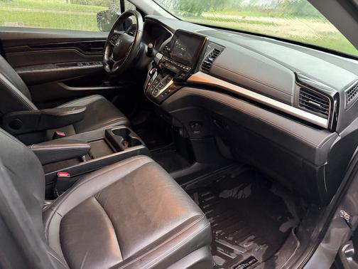 Gray 2022 Honda Odyssey Touring