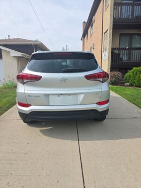2018 Hyundai TUCSON SEL