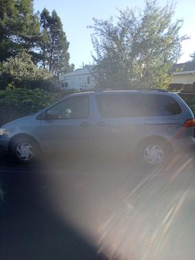 2000 Toyota Sienna XLE