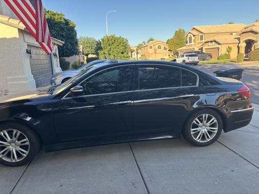 2012 Hyundai Genesis 3.8