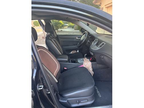 2012 Hyundai Genesis 3.8