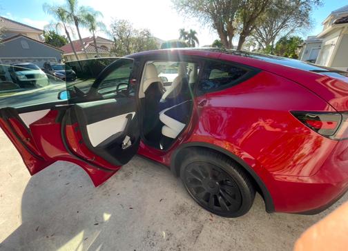 2022 Tesla Model Y Long Range