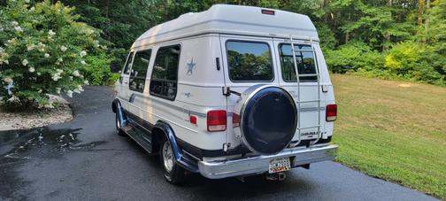 White 1995 Chevrolet Van Base