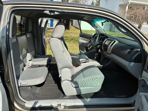 2015 Toyota Tacoma Base