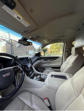 White 2019 Cadillac Escalade Base