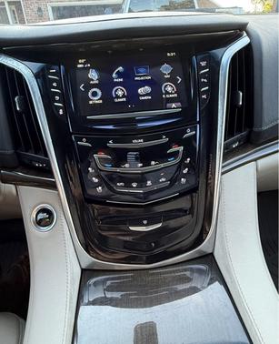 White 2019 Cadillac Escalade Base
