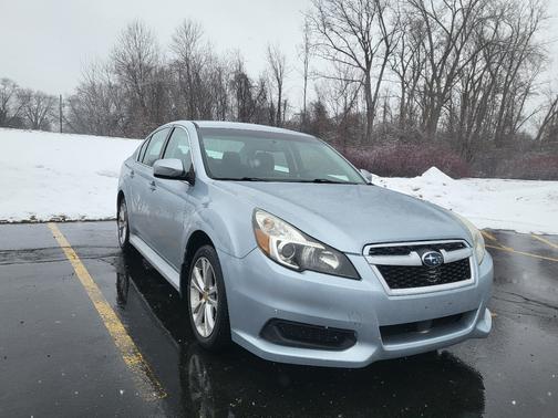 2013 Subaru Legacy 2.5i Premium