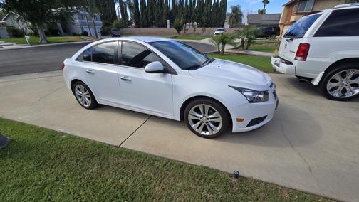 White 2014 Chevrolet Cruze LTZ