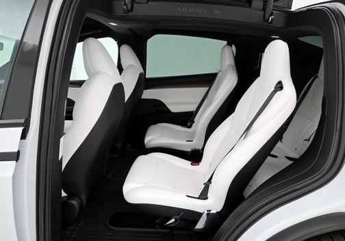 White 2024 Tesla Model X Long Range