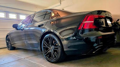Black 2022 Volvo S60 B5 Black Edition R-Design