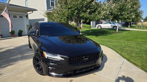 Black 2022 Volvo S60 B5 Black Edition R-Design