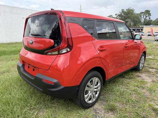 Red 2021 Kia Soul LX