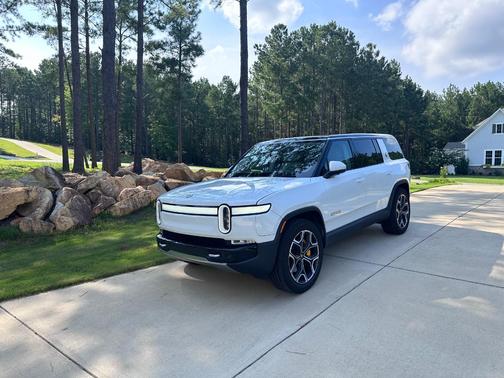 White 2023 Rivian R1S Adventure Quad-Motor Large Package