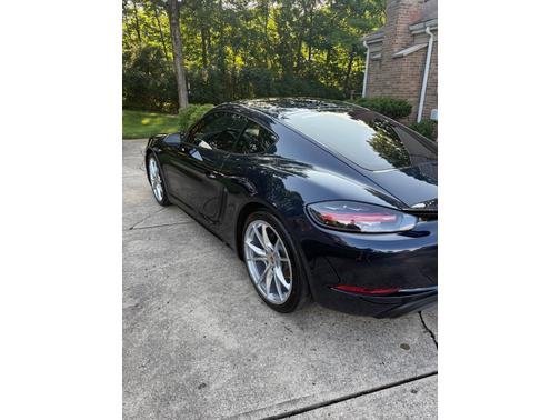 2018 Porsche 718 Cayman Base