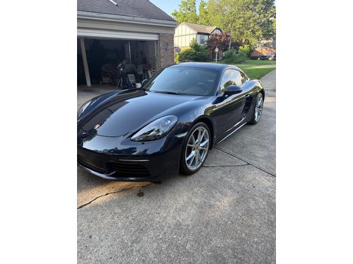 2018 Porsche 718 Cayman Base