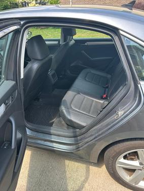 Gray 2012 Volkswagen Passat 2.5 SE