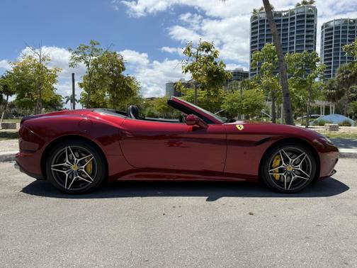 2015 Ferrari California T