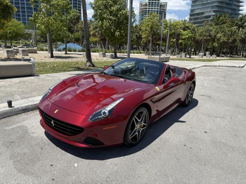 2015 Ferrari California T