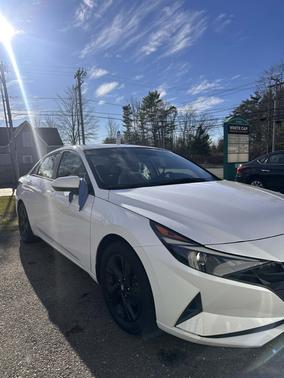 2021 Hyundai ELANTRA SEL