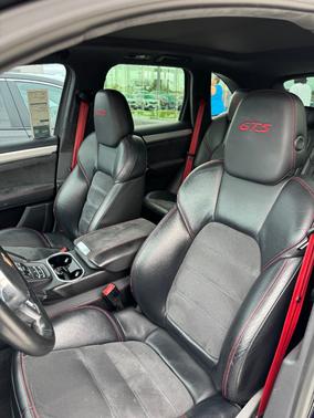 2014 Porsche Cayenne Cayenne GTS