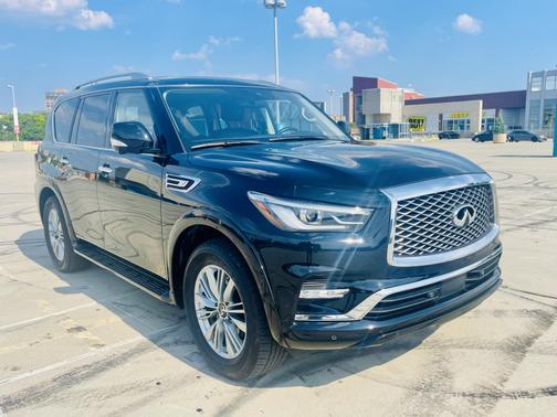 Photo 1 of 18 of 2021 INFINITI QX80 PREMIUM SELECT