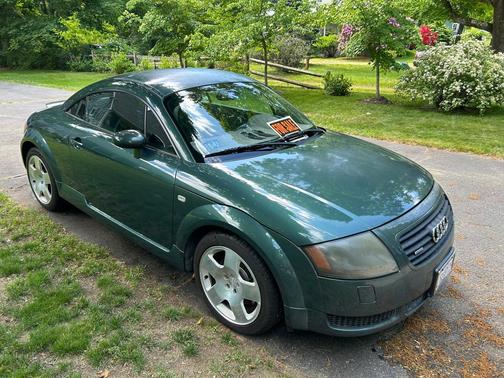 Green 2001 Audi TT quattro