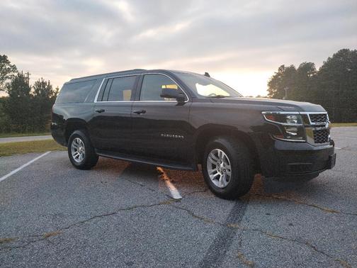 Black 2019 Chevrolet Suburban LT