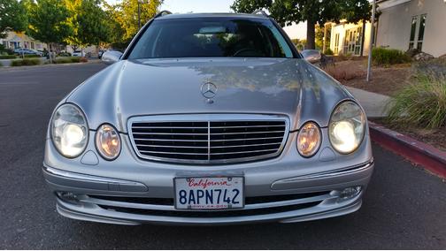 Silver 2004 Mercedes-Benz E-Class E320
