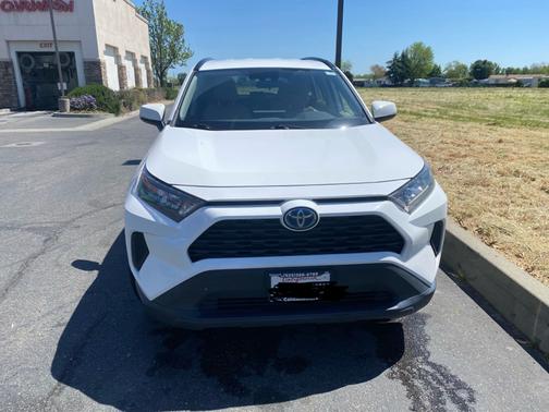 2020 Toyota RAV4 Hybrid LE