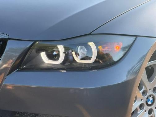 Gray 2007 BMW 328 i