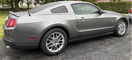 2012 Ford Mustang V6 Premium