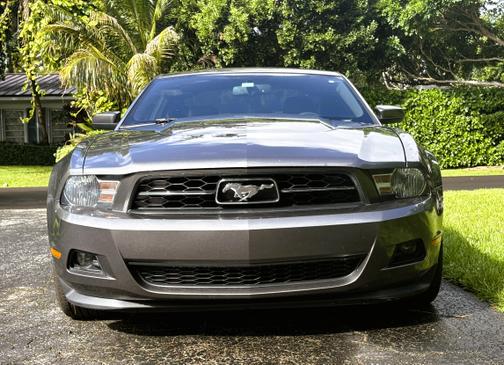 2012 Ford Mustang V6 Premium