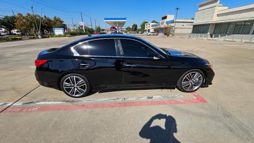 2015 INFINITI Q50 Sport
